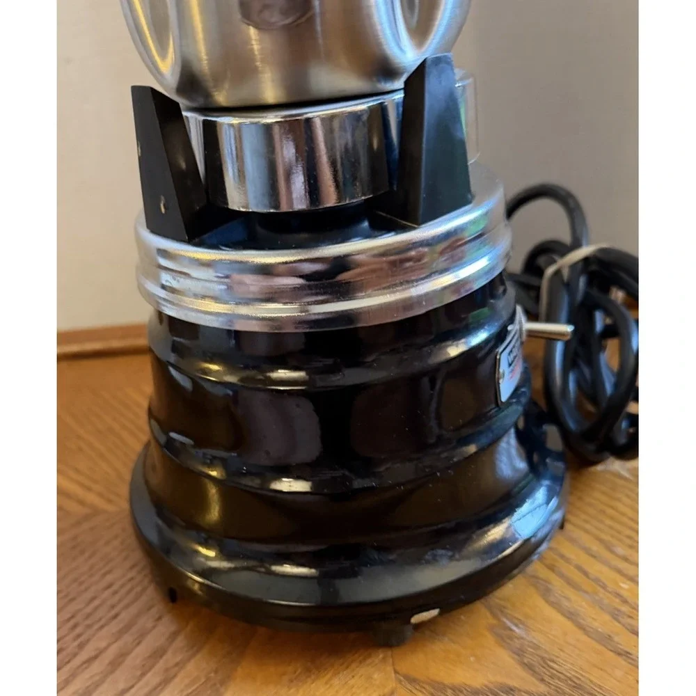 Vintage Kitchen classic by waring commercial blender PBB25 Model 37BL41 Works